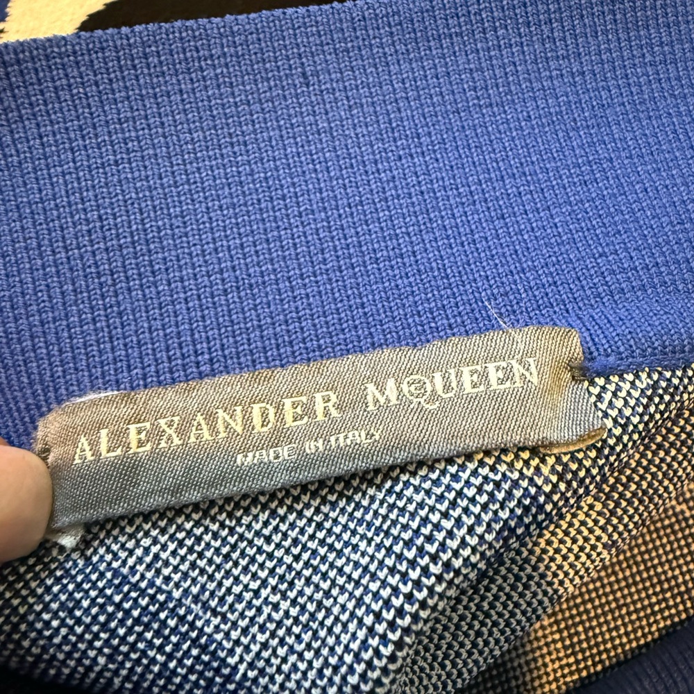 Stunning Alexander McQueen Skirt - Picture 2 of 5